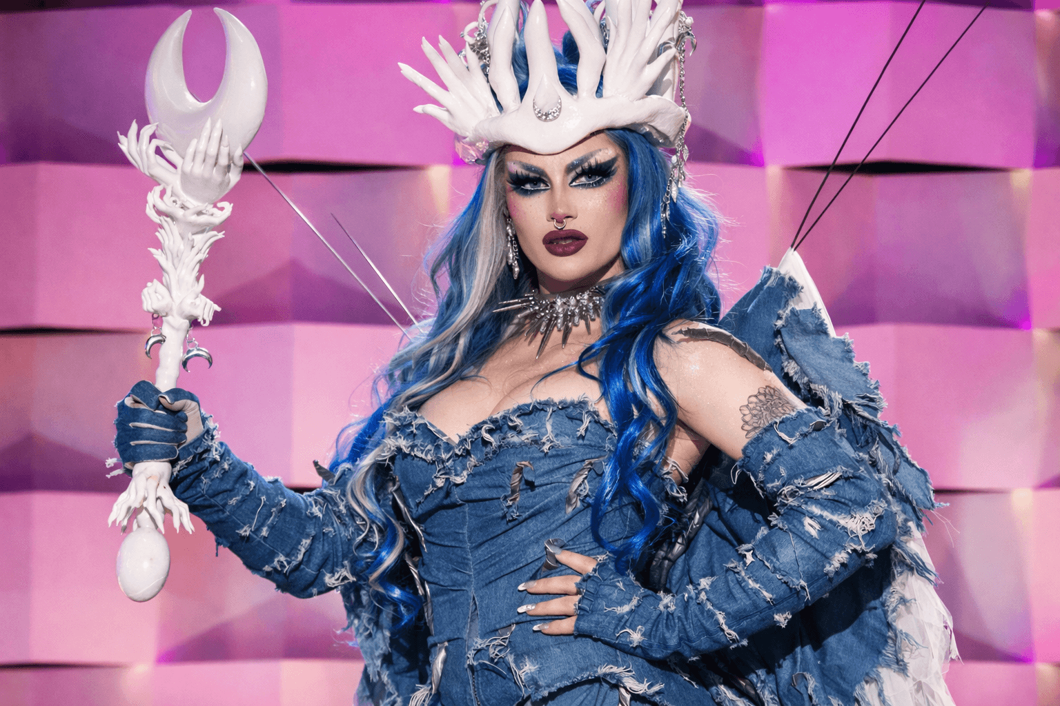 Moon drag queen
