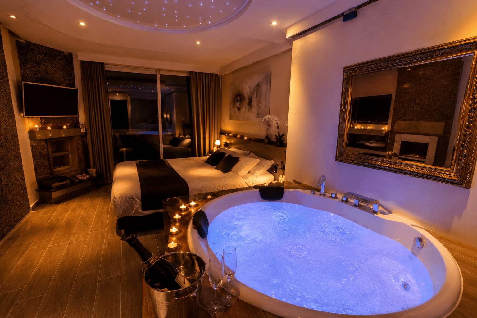 Chambre avec jacuzzi hôtel